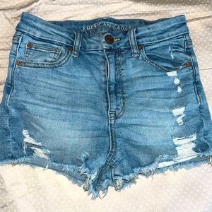 American Eagle Women Denim Shorts Size 2 light was EXTRA stretch